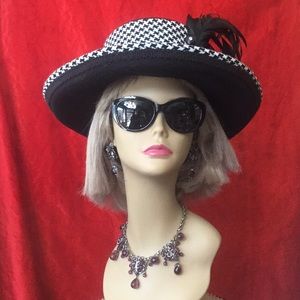 VINTAGE! RARE NAPIER! PURPLE DROP NECKLACE/CLIP-ON